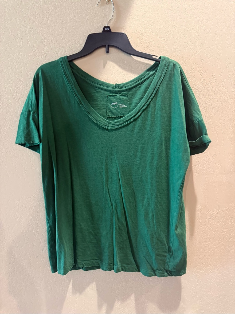 aerie Emerald Green V-Neck Short Sleeve Tee
